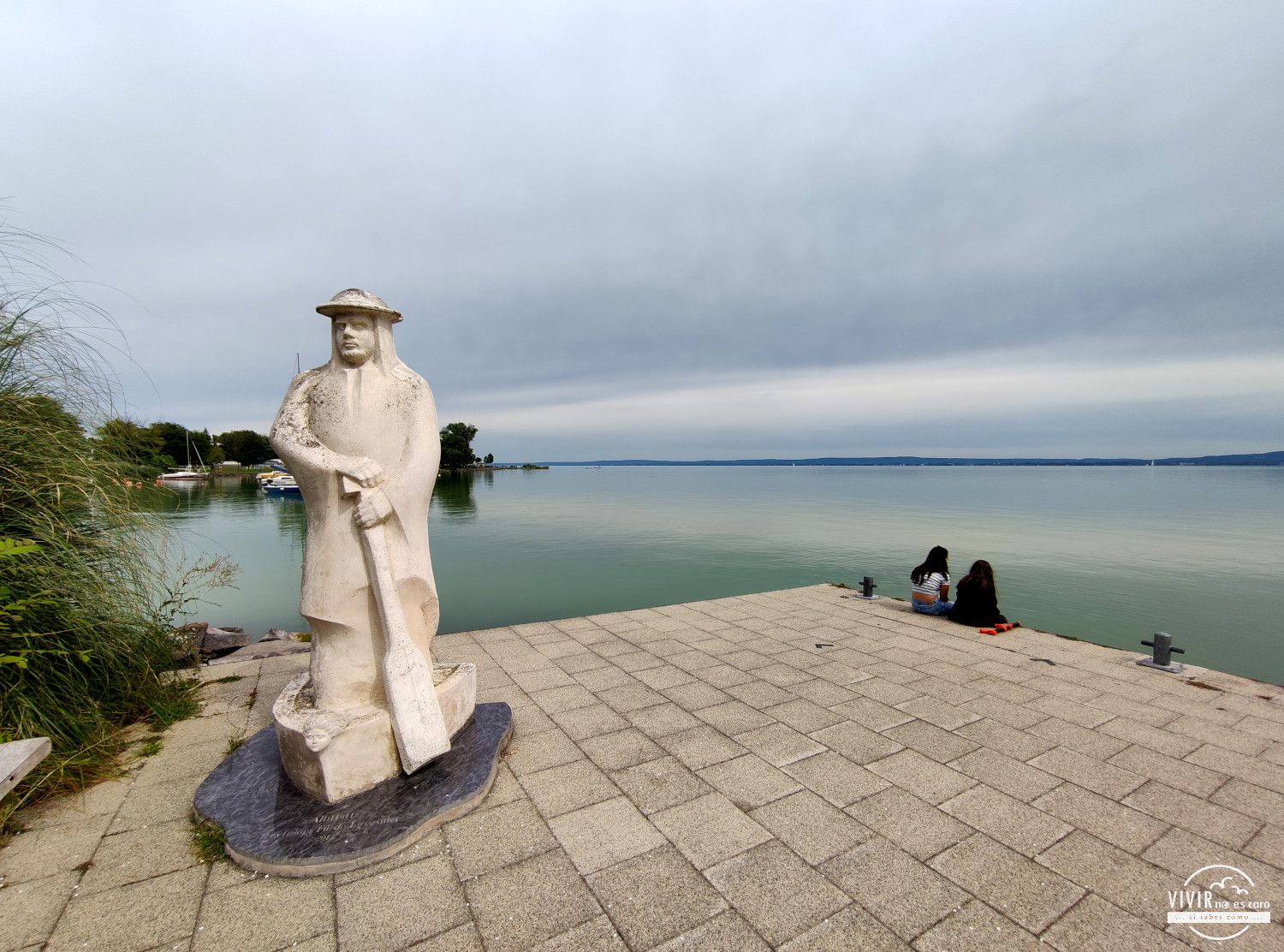 Escultura en Révfülöp al Lago Balaton (Hungría)