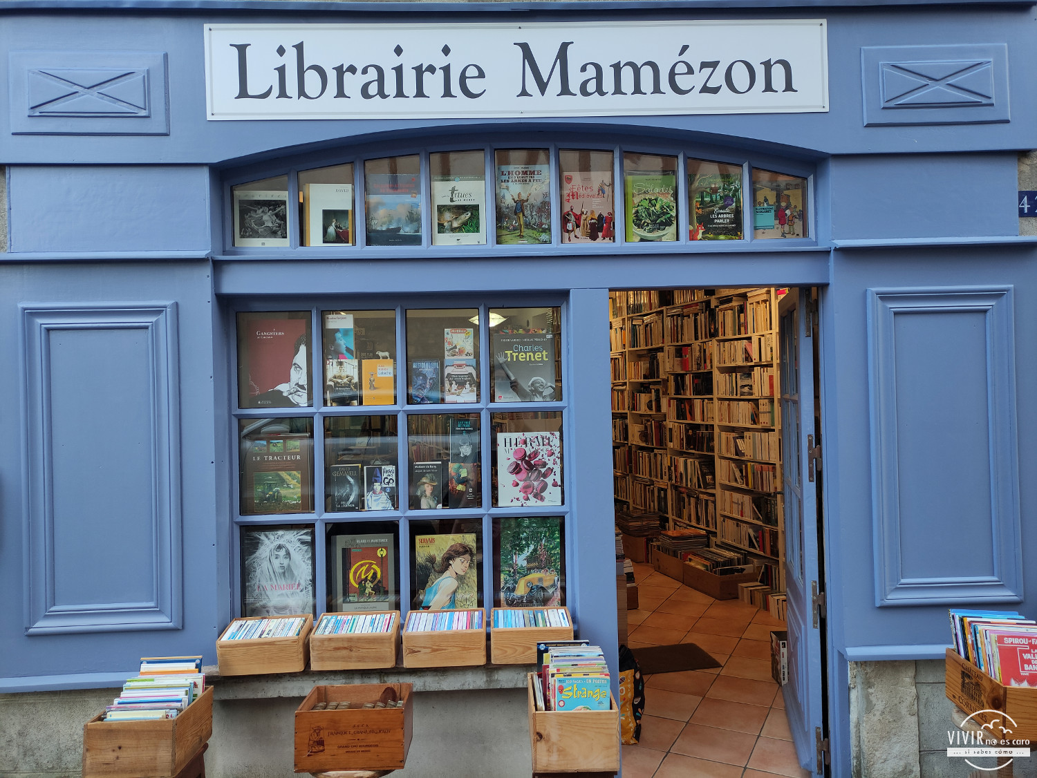 Fachada de la Librairie Mamézon en Montolieu (Francia)