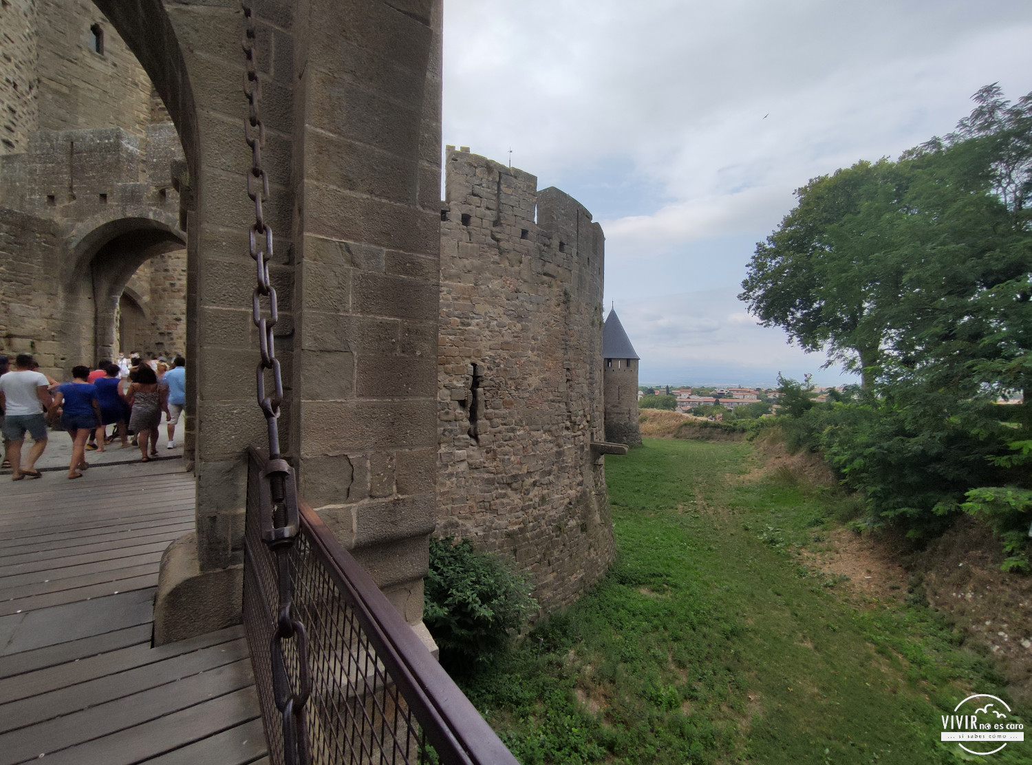 Puente levadizo de acceso a la ciudadela de Carcassonne