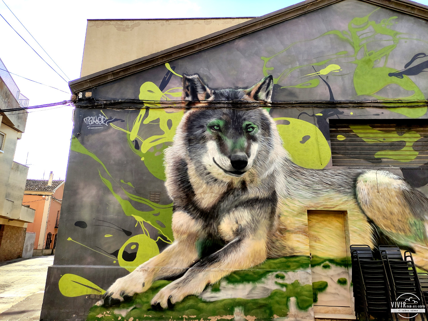 Graffiti de un lobo en Penelles (Lleida)