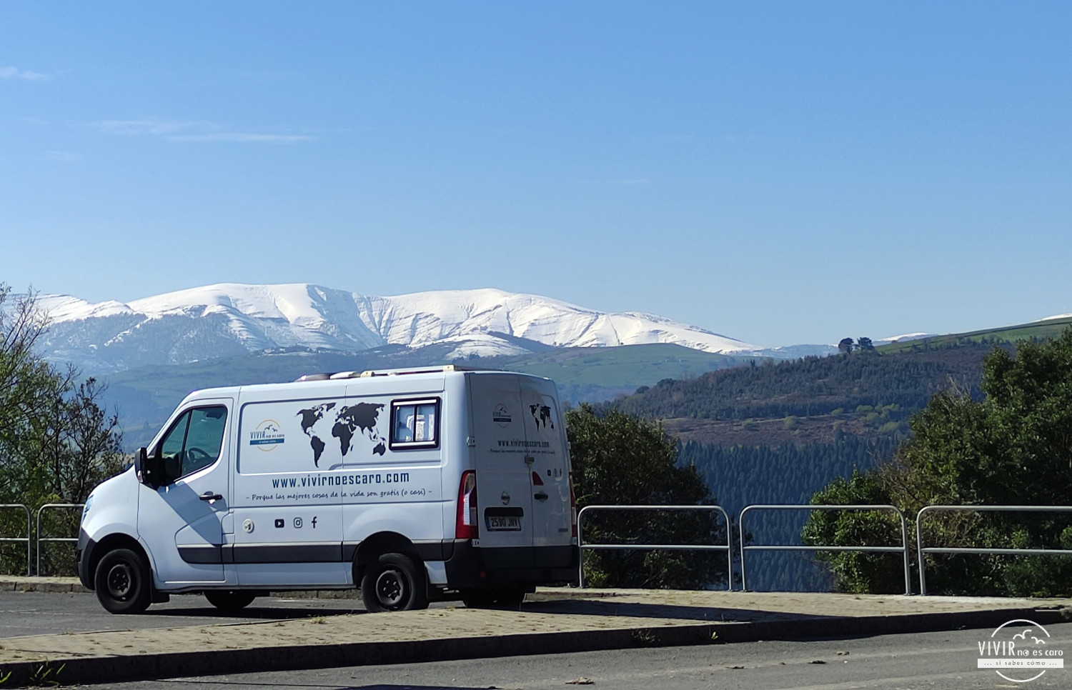 Pernocta en furgoneta camper en alta montaña en el País Vasco
