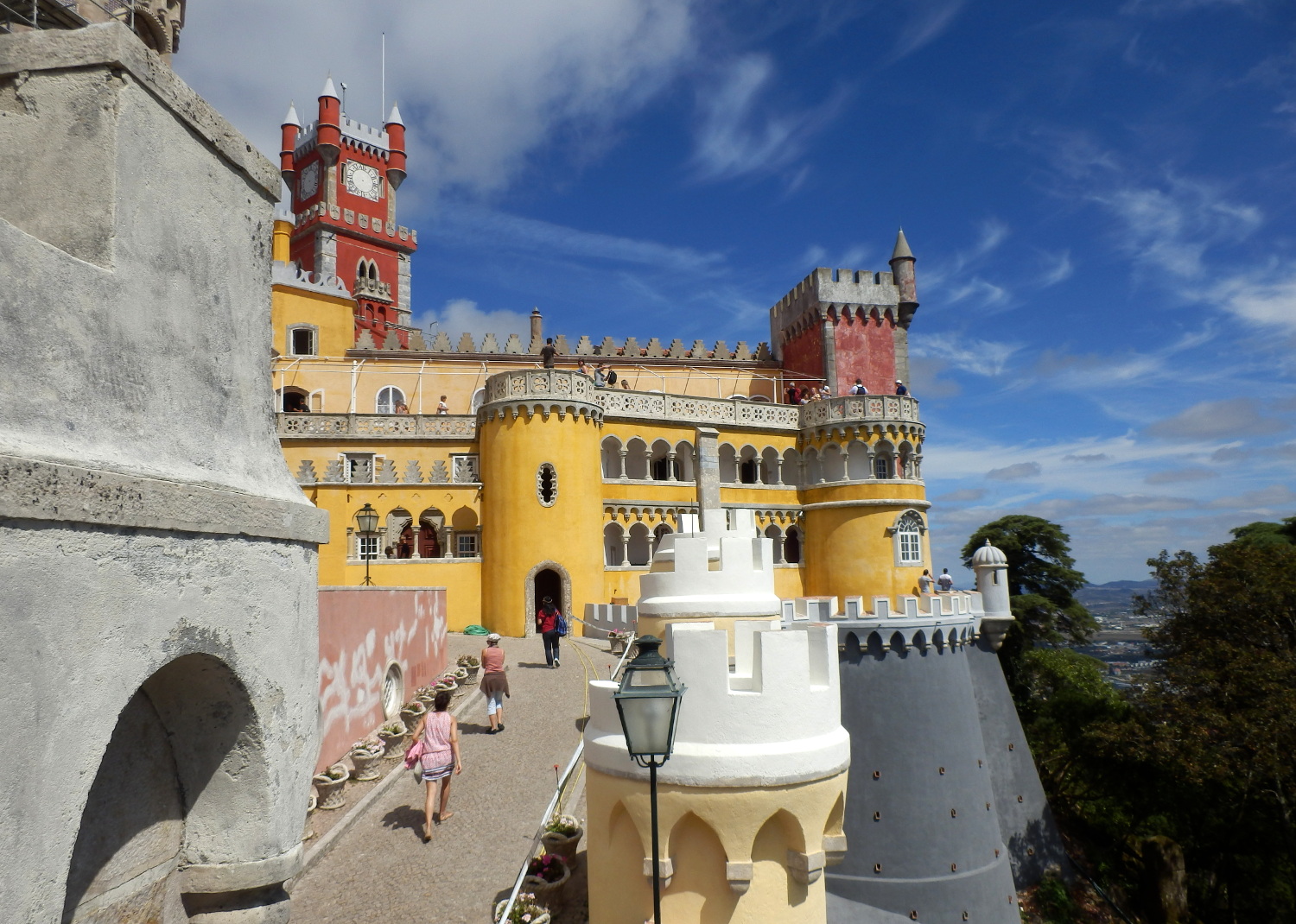 Vista del Palacio da Pena en Sintra (Lisboa, Portugal)