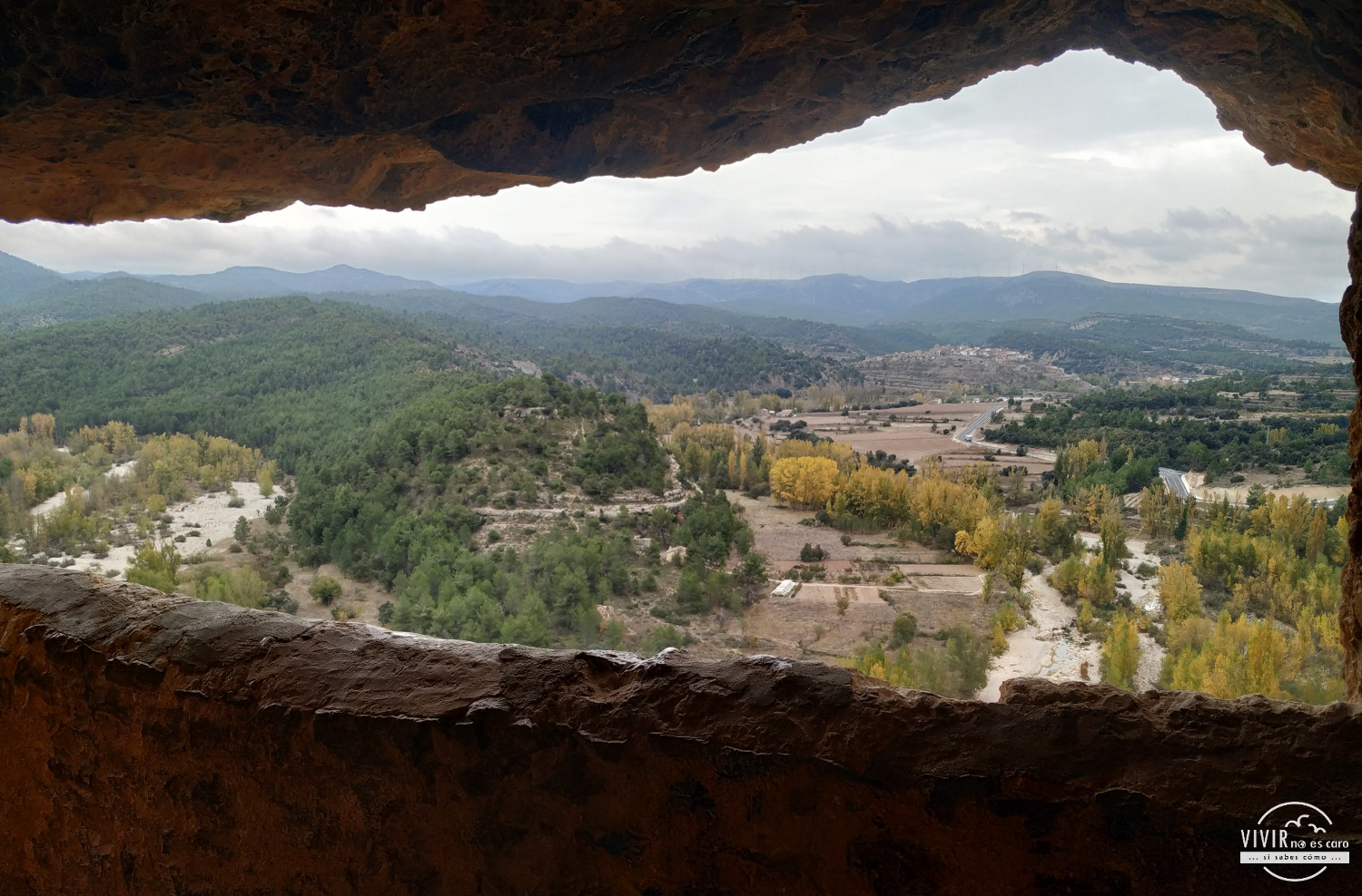 Vistas desde el ventanal del Santuario de la Balma (Castellón)