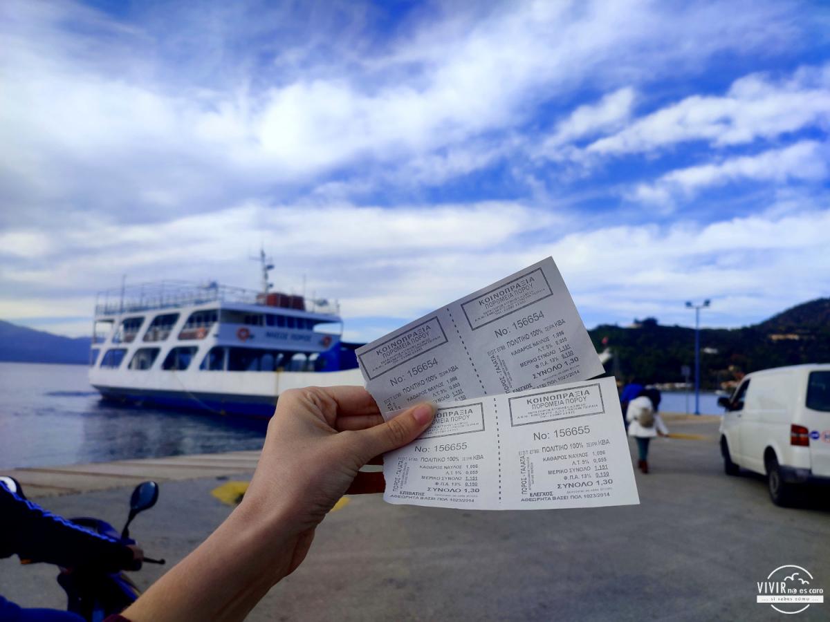 Ferry a la Isla de Poros (Grecia)