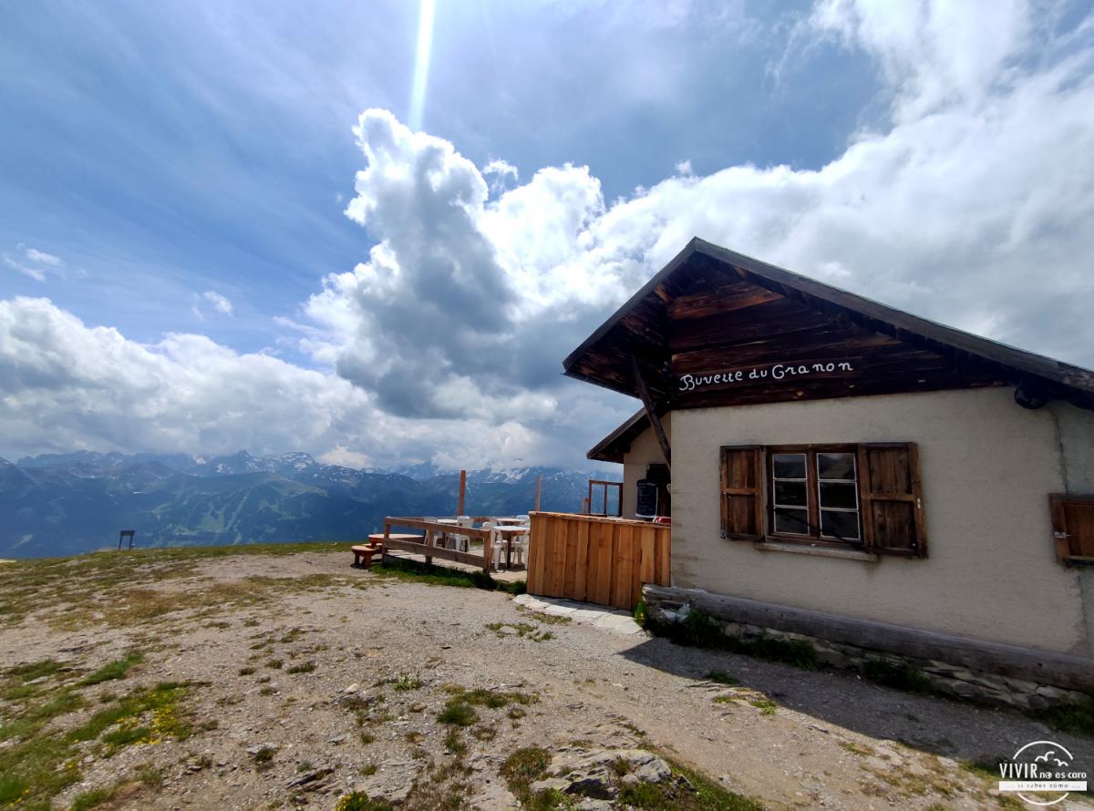 Cafetería en el Col du Granon (Ecrins, Alpes, Francia)