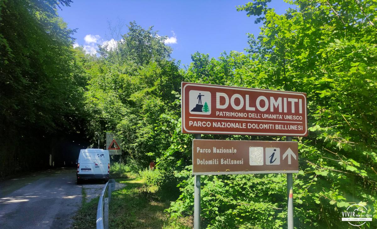 Cartel Parque Nacional de Dolomitas Bellunesi (Italia)