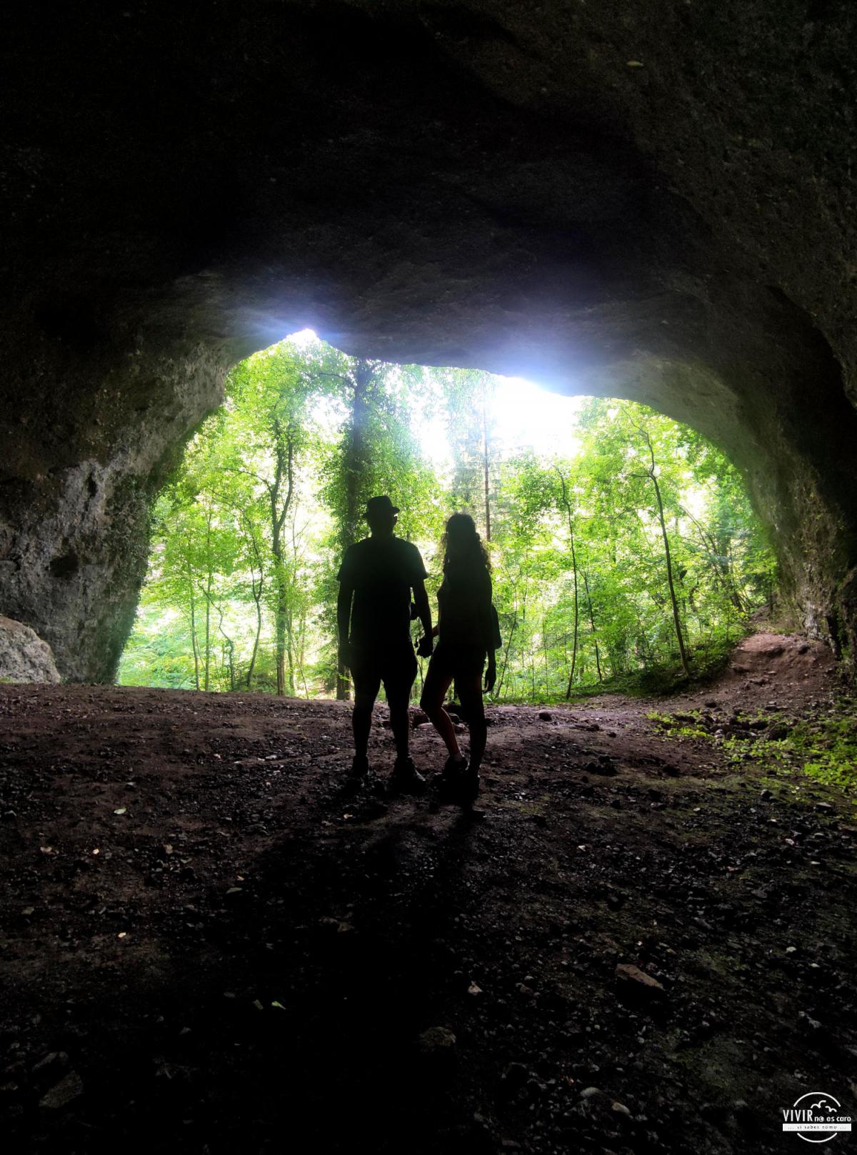 Cueva Grotta dei Pagani en Cavazzo Carnico (Údine, Friuli-Venecia Julia, Italia)