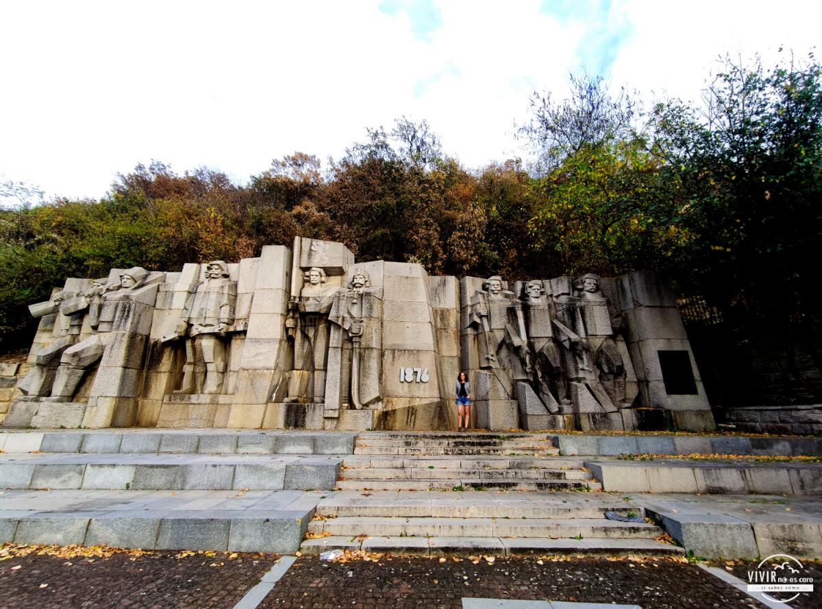 Monumento al Levantamiento de 1876 en Lovech (Bulgaria)