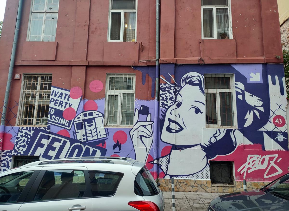 Street art Mural graffiti comic (Sofía, Bulgaria)