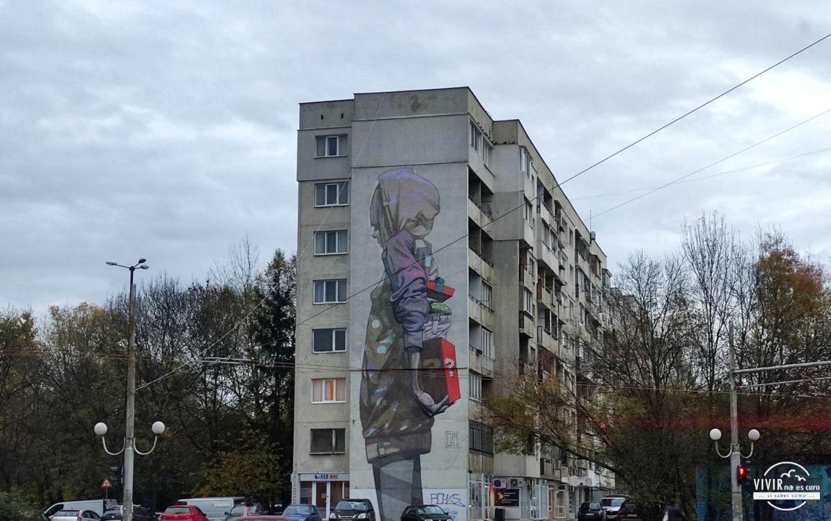Street art Mural graffiti Surprise by Etam Cru (Sofía, Bulgaria)