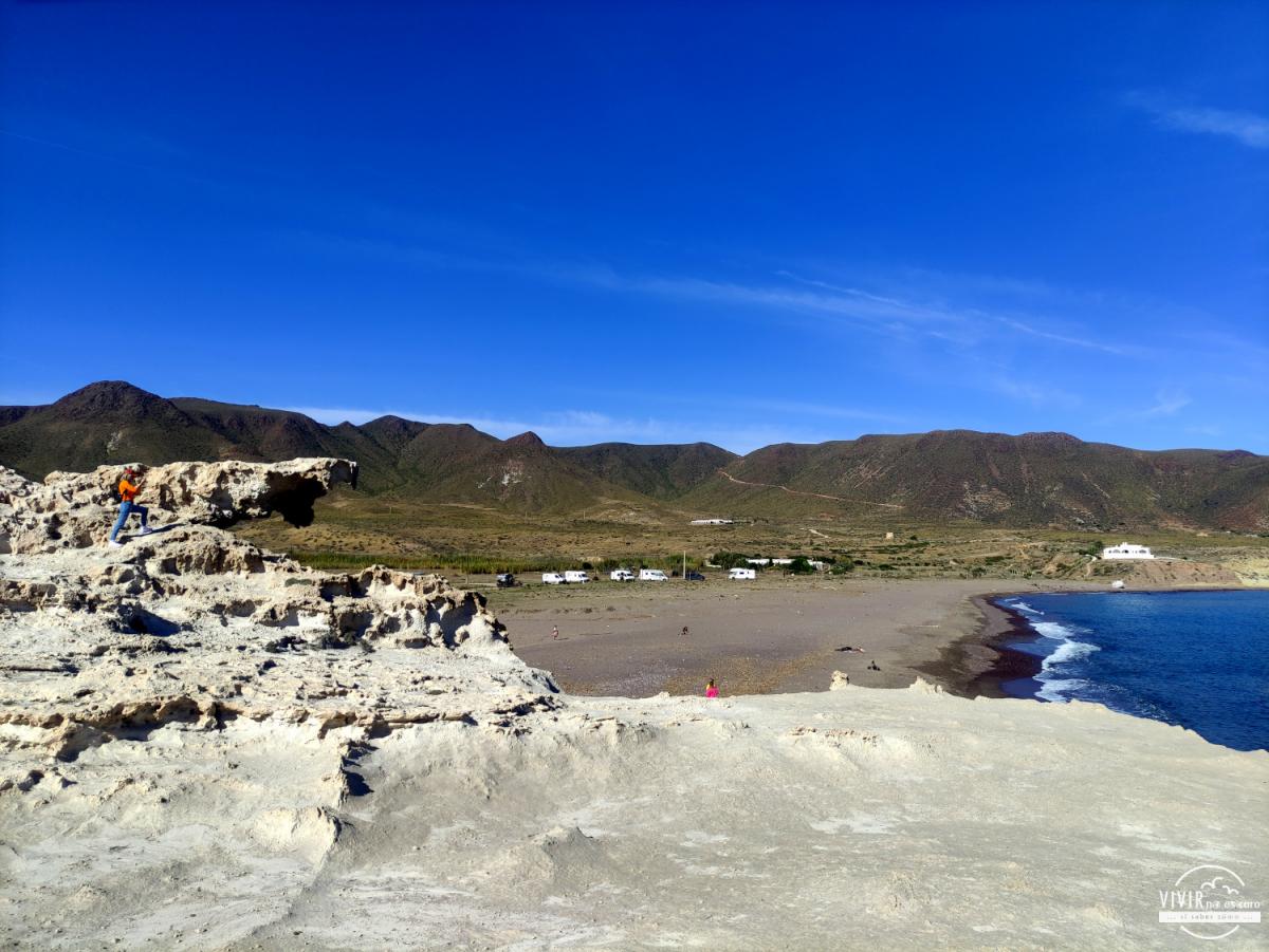 Playa de los Escullos en el Cabo de Gata (Almería)