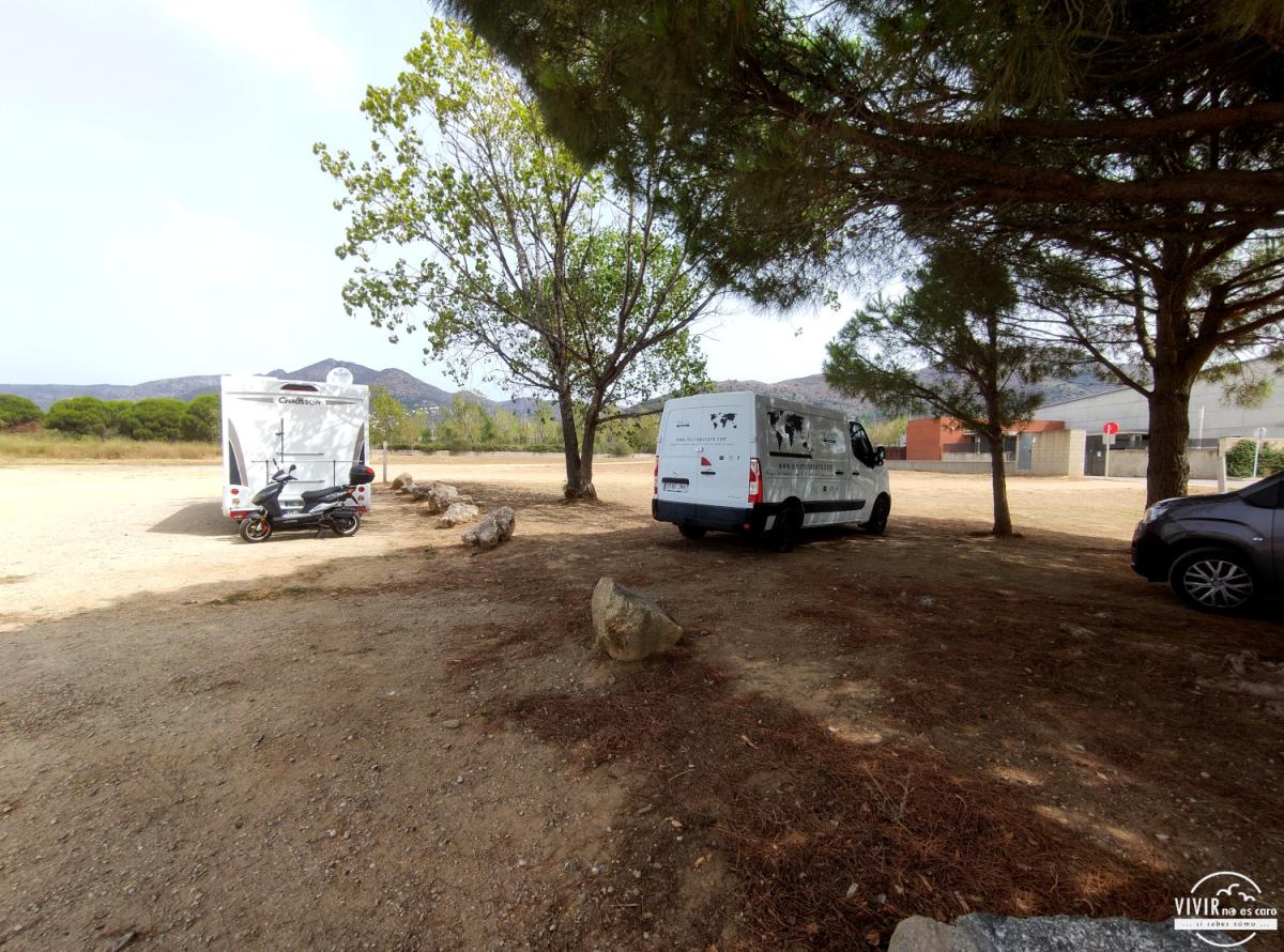 Furgoneta camper o autocaravana en Roses (Costa Brava, Gerona)