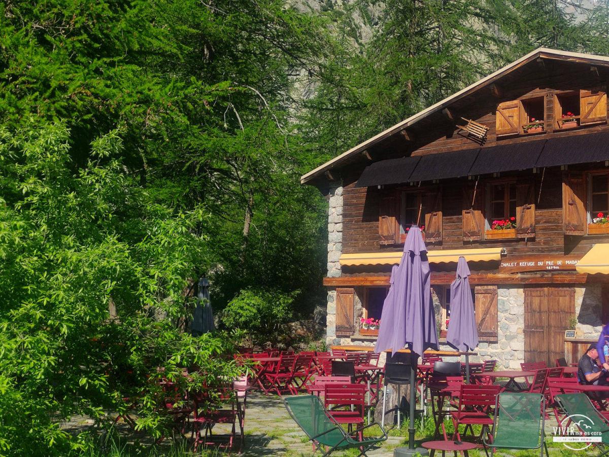 Refugio du Pré de Madame Carlé en Ecrins (Alpes, Francia)