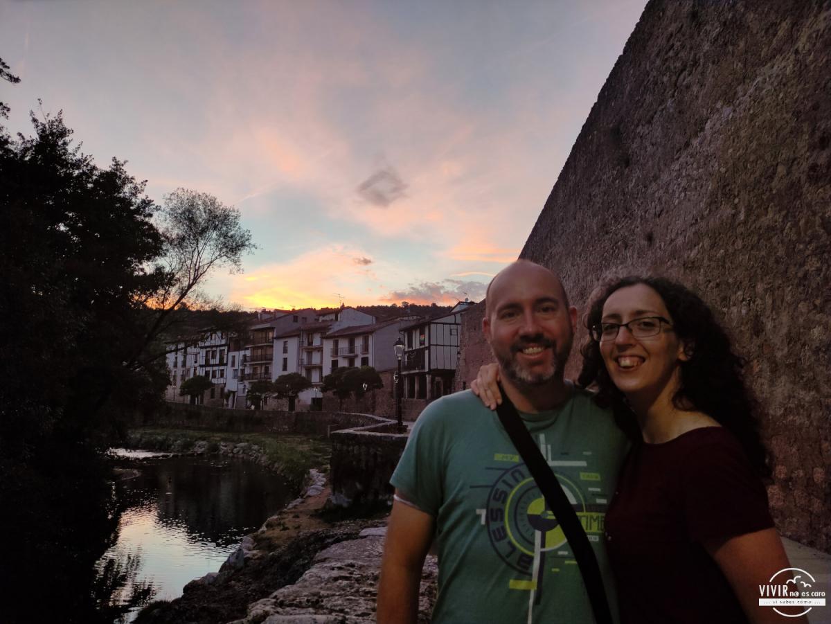 Covarrubias - paseo río Arlanza junto a las murallas (Burgos)