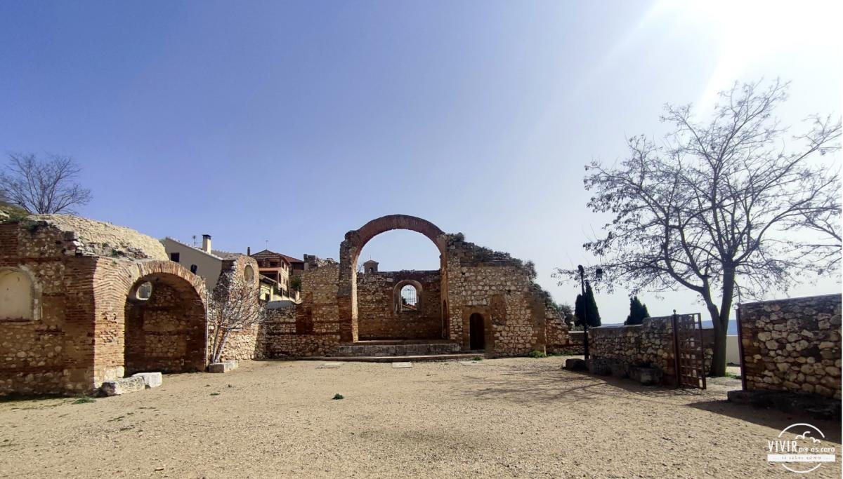 Ruinas Iglesia de San Pedro en Hita (Guadalajara)