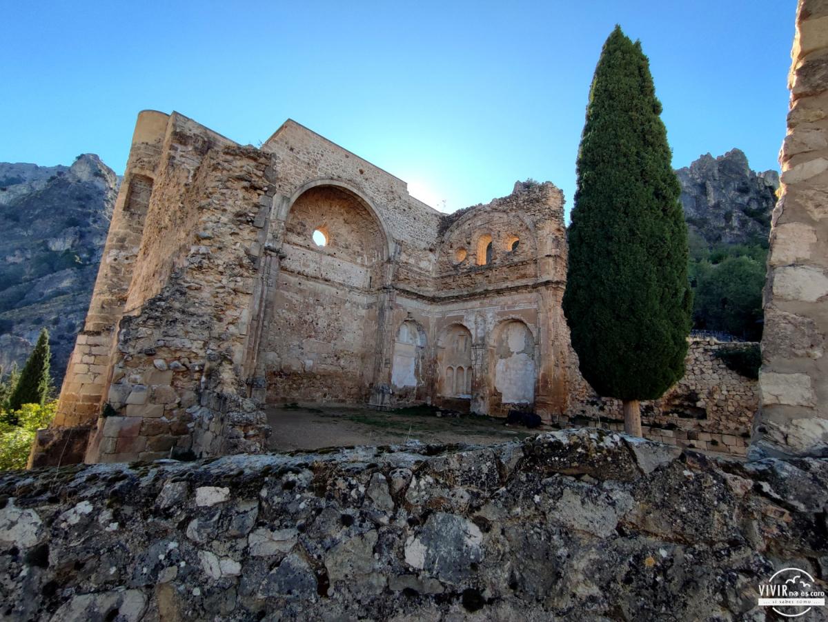 Ruinas de la Iglesia de Santo Domingo de Silos en La Iruela (Cazorla)