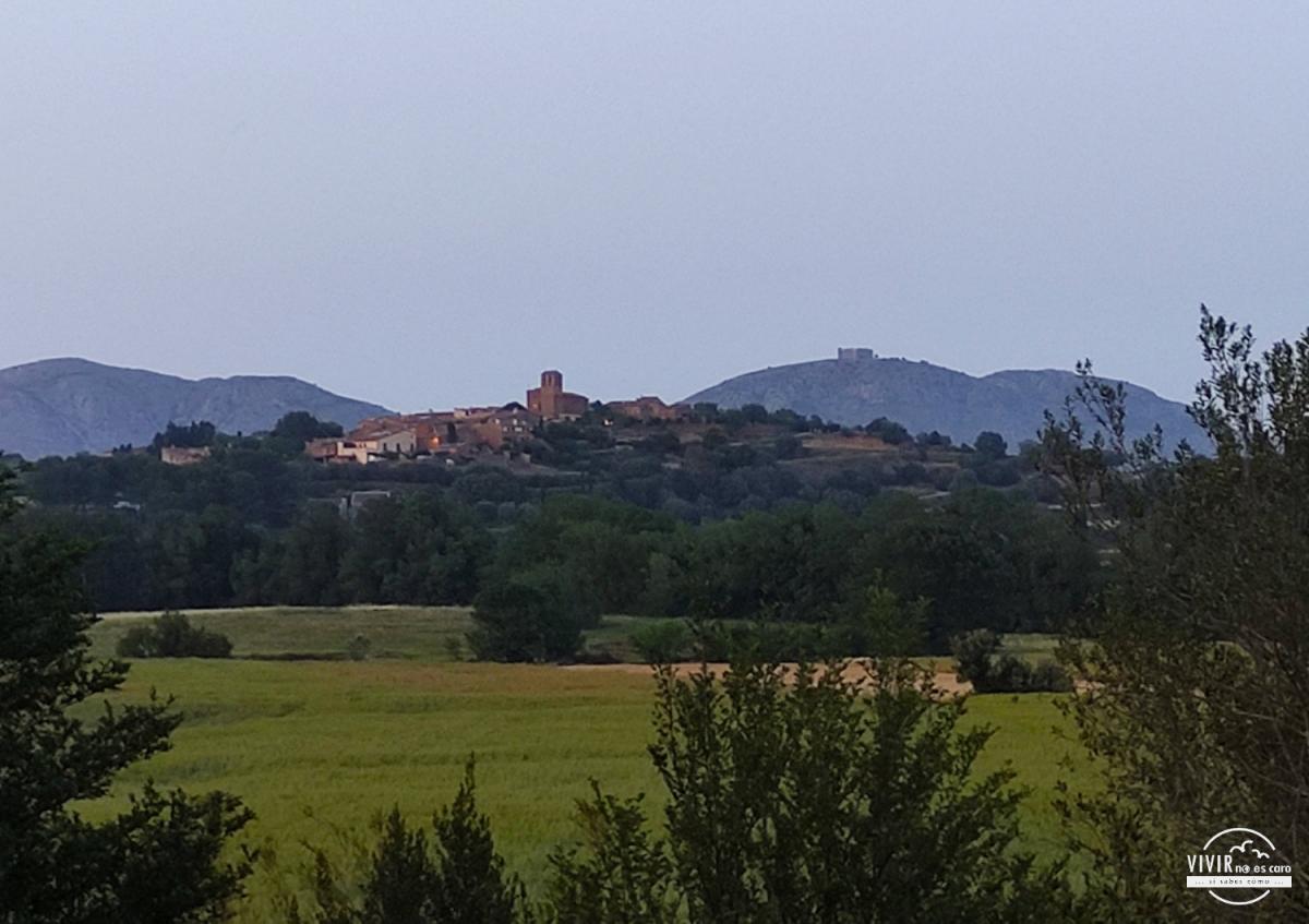 Castillo de Montgrí desde Ullastret (Gerona)