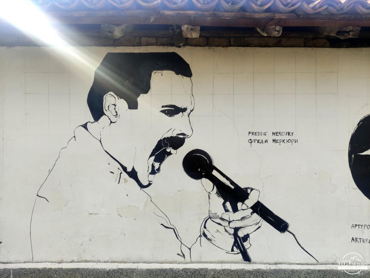 Staro Zhelezare: street art. Freddie Mercury (Bulgaria)