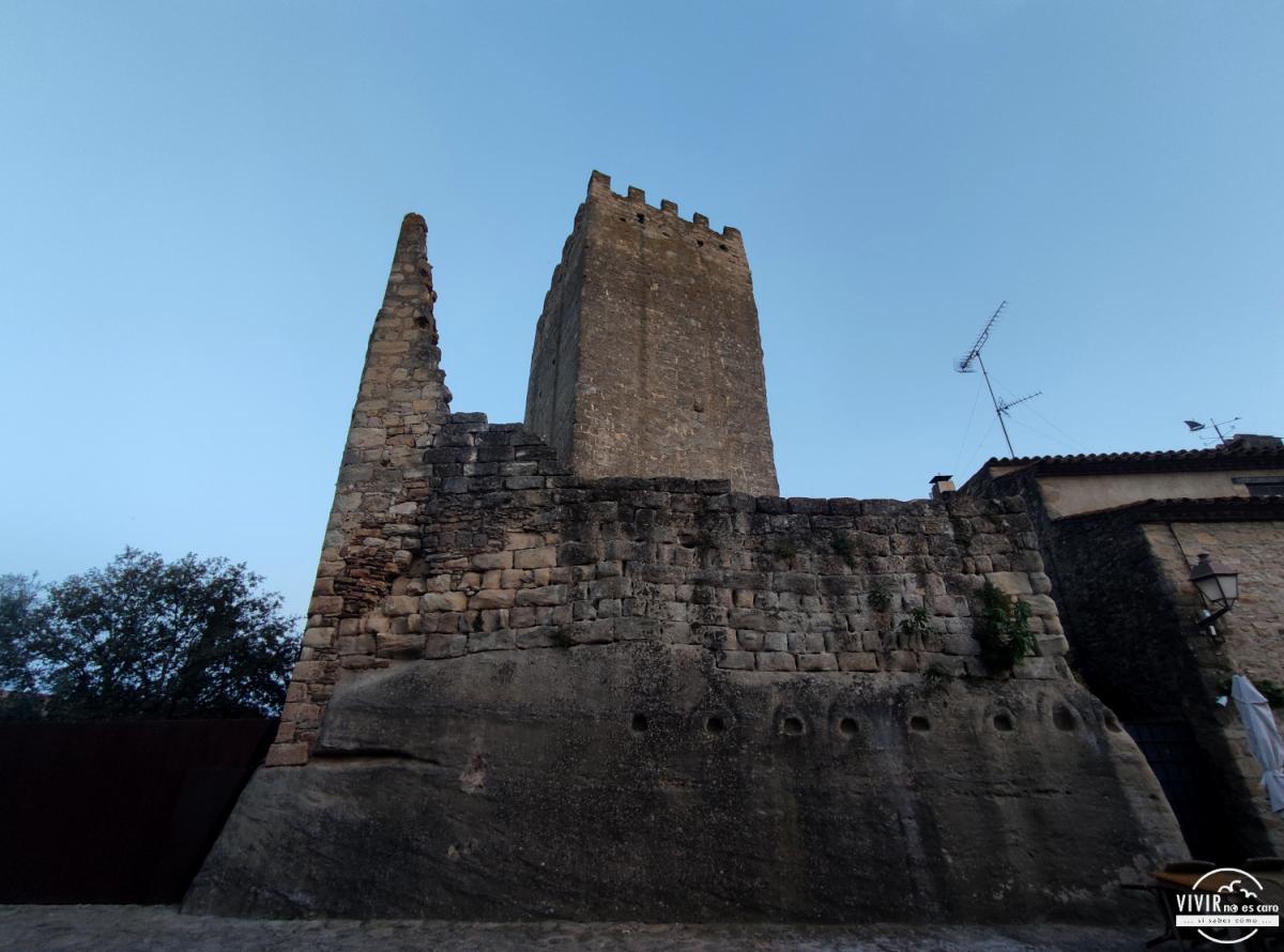 Torre del Homenaje en Castillo de Peratallada (Bajo Ampurdán, Gerona)