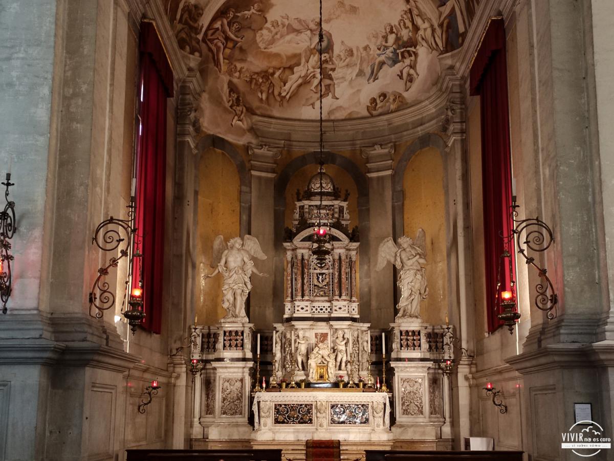 Interior de la Basílica de Santa Justina (Padua, Italia)