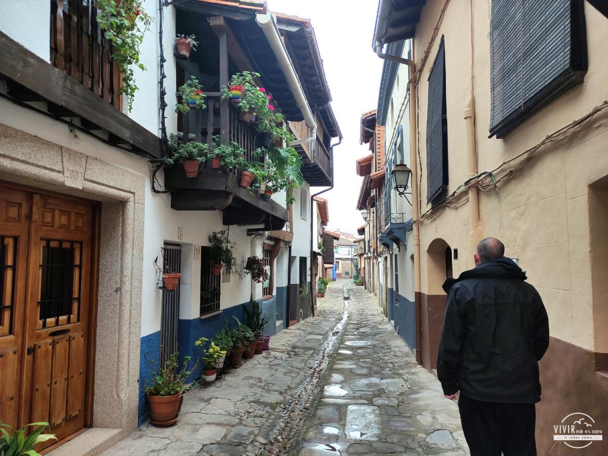 Calle bonita en Valverde de la Vera (Cáceres)