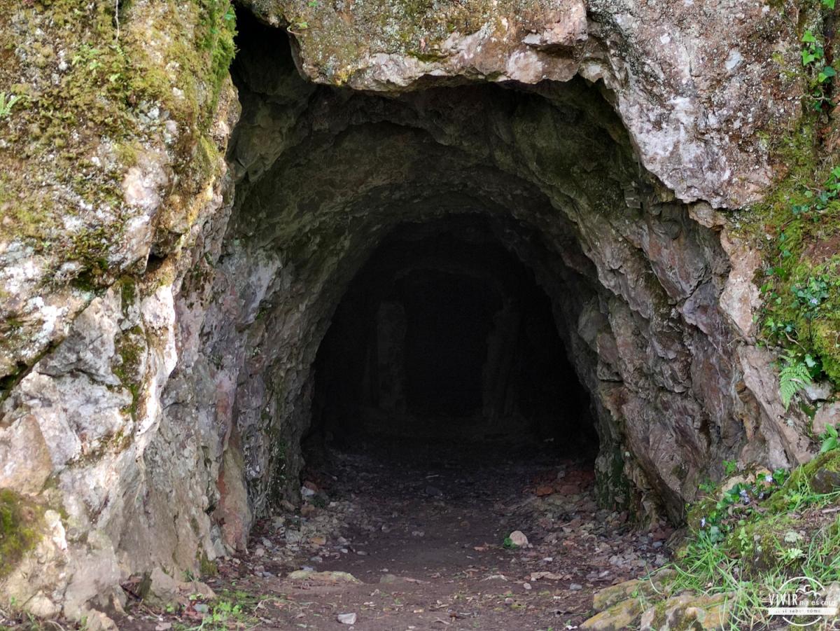 Cueva mina del Paleolítico (Rasines, Cantabria)