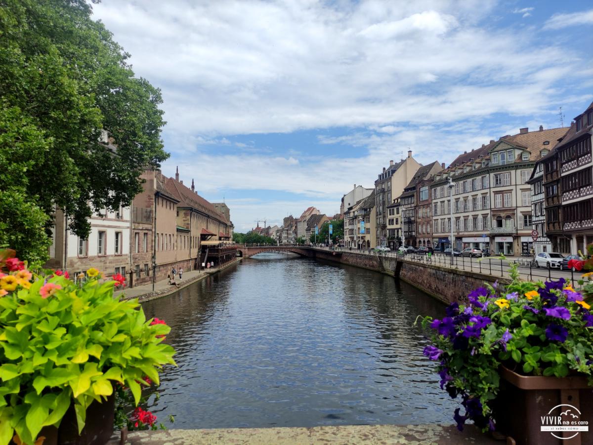 Vista del Río ill en Estrasburgo (Francia)