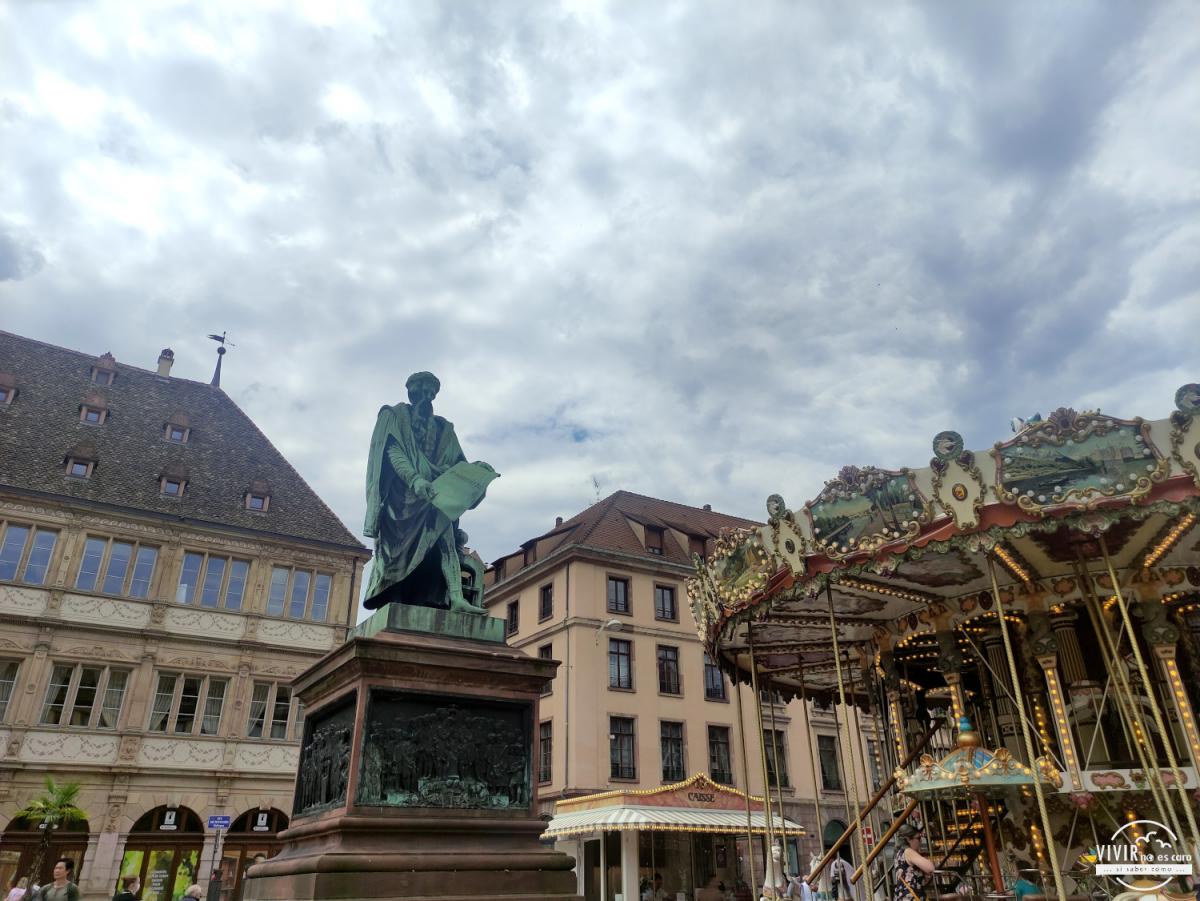 La Plaza Gutenberg de Estrasburgo (Francia)