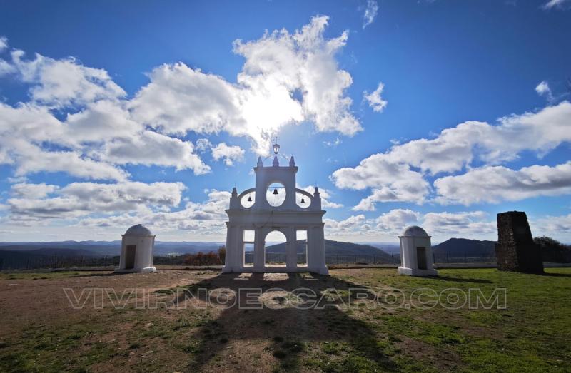 Álajar: Peña Arias Montano (Sierra de Aracena)