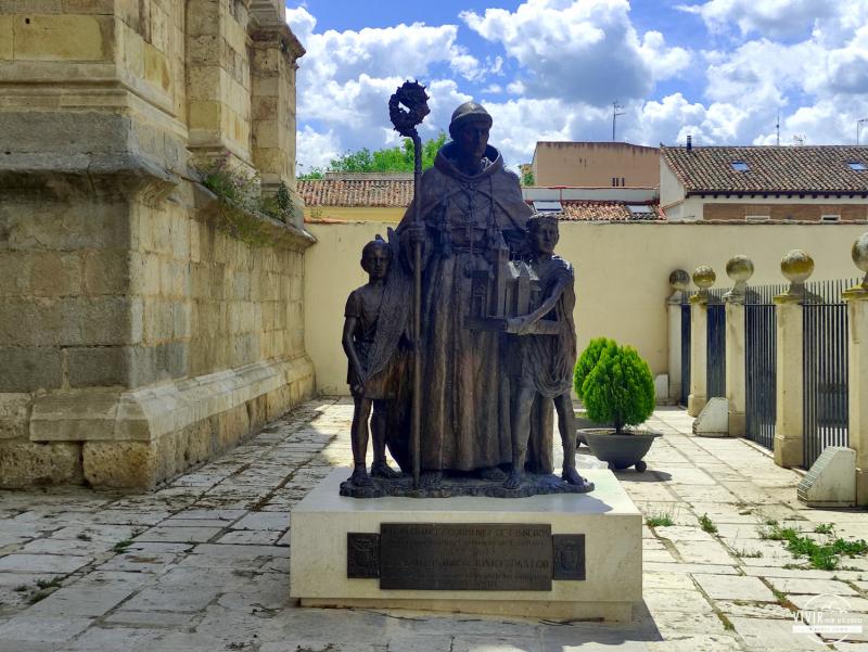 Escultura Santos Niños en la Catedral de Alcalá de Henares