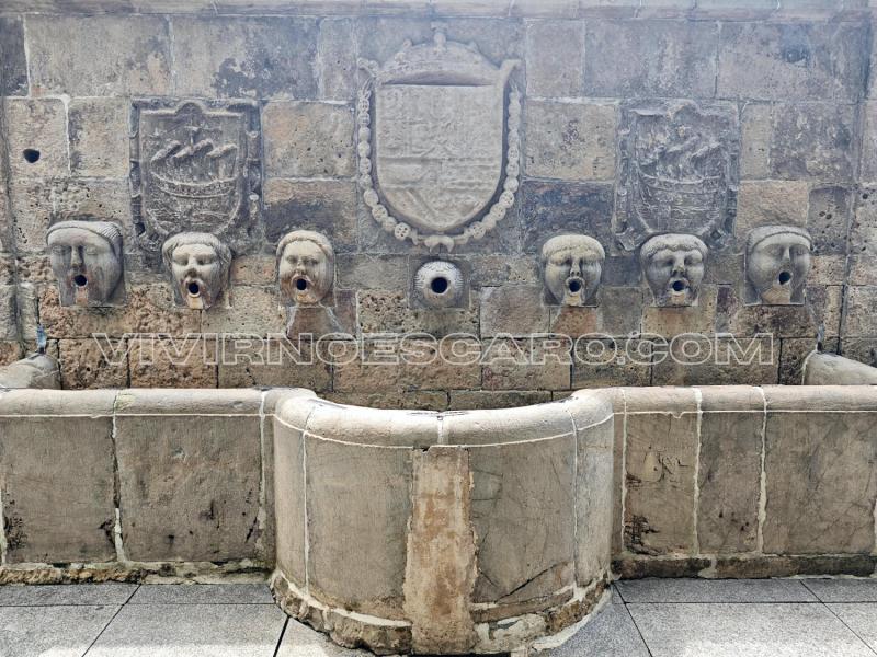 Avilés: Fuente de los Caños