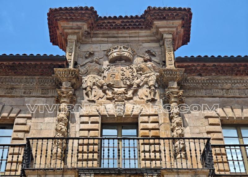 Avilés: Escudo Palacio de Camposagrado