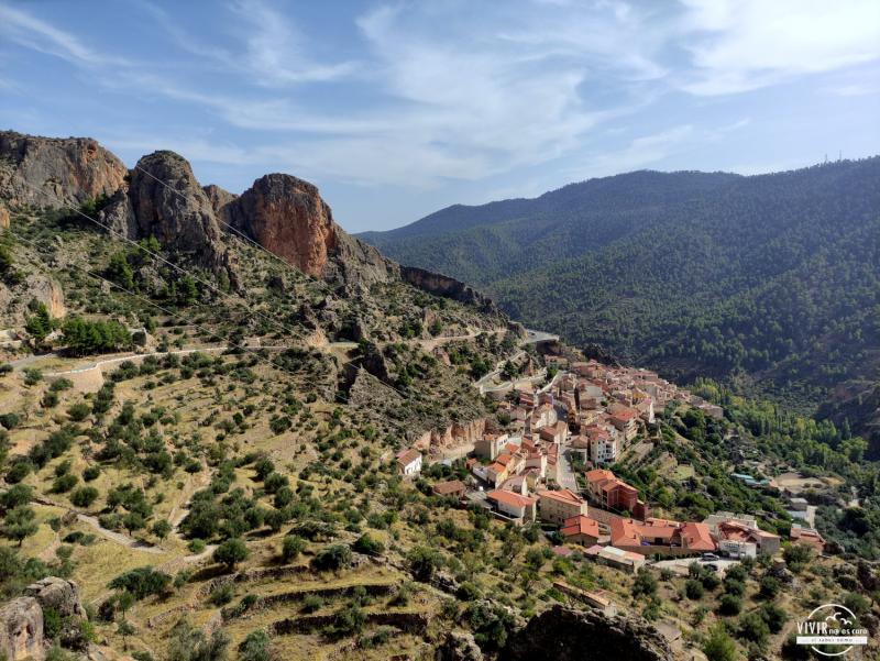 Ayna desde el Mirador del Diablo (Albacete)