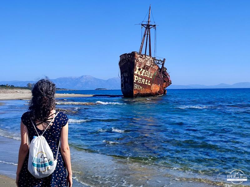 Barco naufragado Dimitrios en el Peloponeso