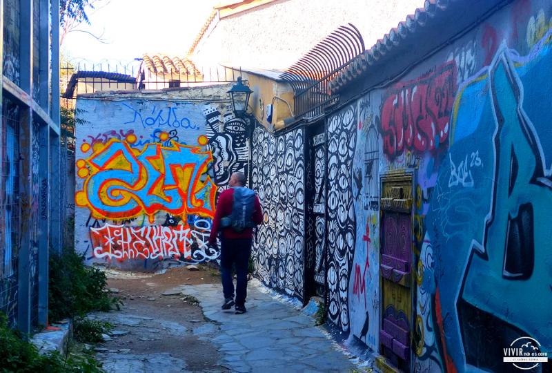 Atenas: calle con grafittis