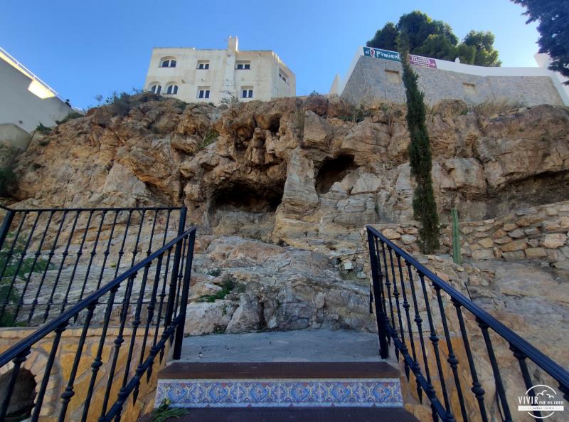 Cueva de Mariquita la Posá (Mojácar, Almería)
