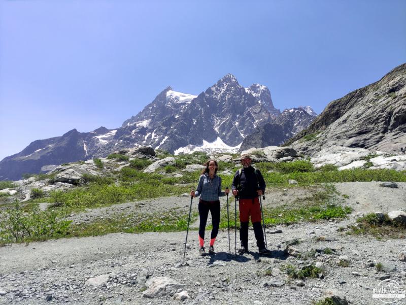 Ruta al Glaciar Blanco de Ecrins en los Alpes (Francia)