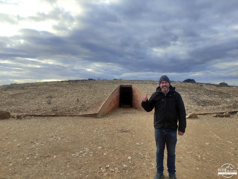 Exterior del Dolmen de Soto de Trigueros (Huelva)