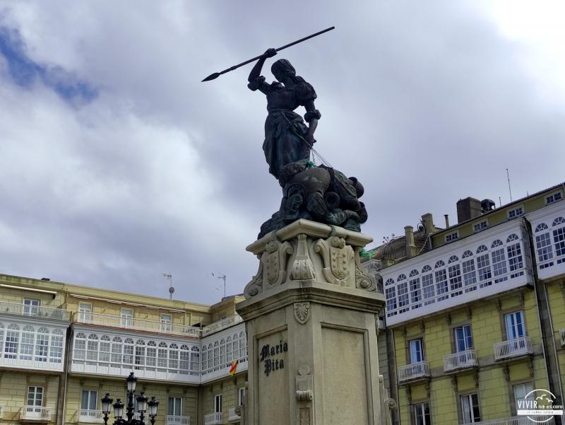 Ciudad vieja A Coruña: Escultura María Pita