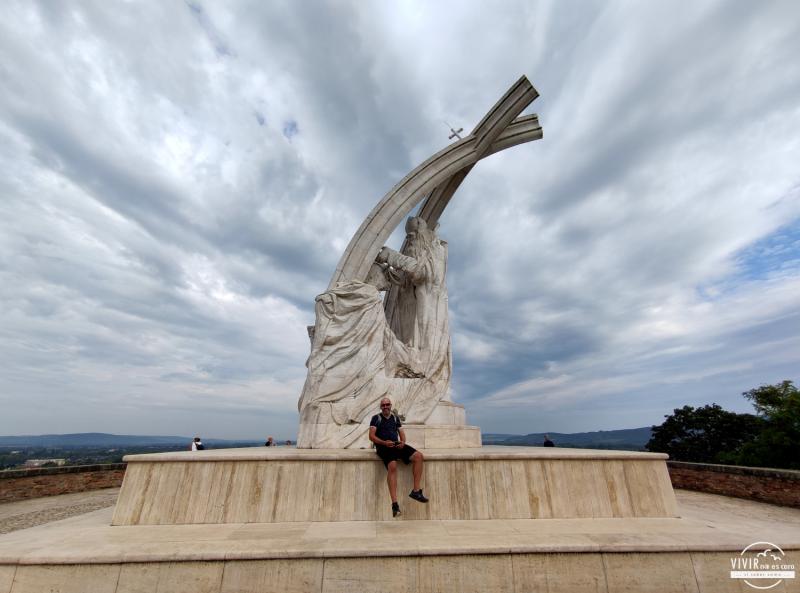 Esztergom: Estatua de la Coronación del Rey San István (Hungría)