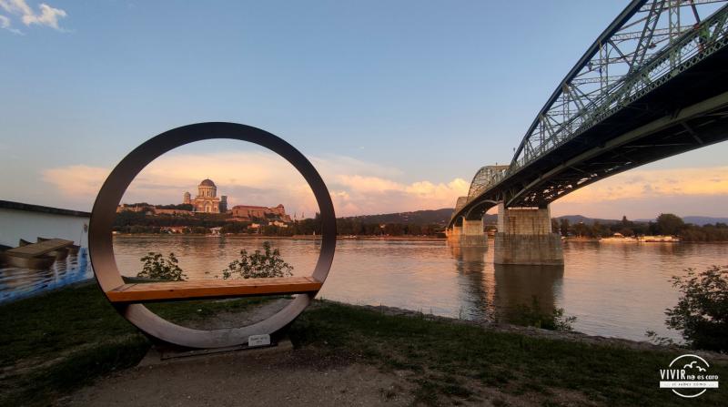 Esztergom: mirador banco panorámico desde Eslovaquia