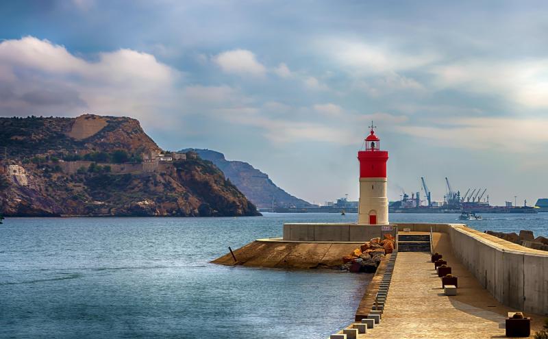 Cartagena: Faro de Navidad o faro rojo