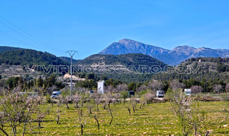 Gebas: parking campers y autocaravanas
