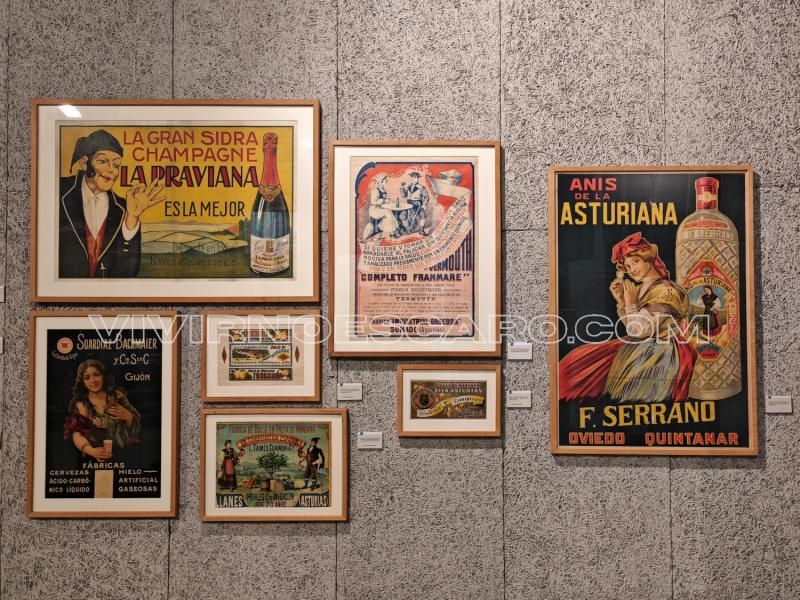 Gijón: carteles en el Museo del Pueblo de Asturias