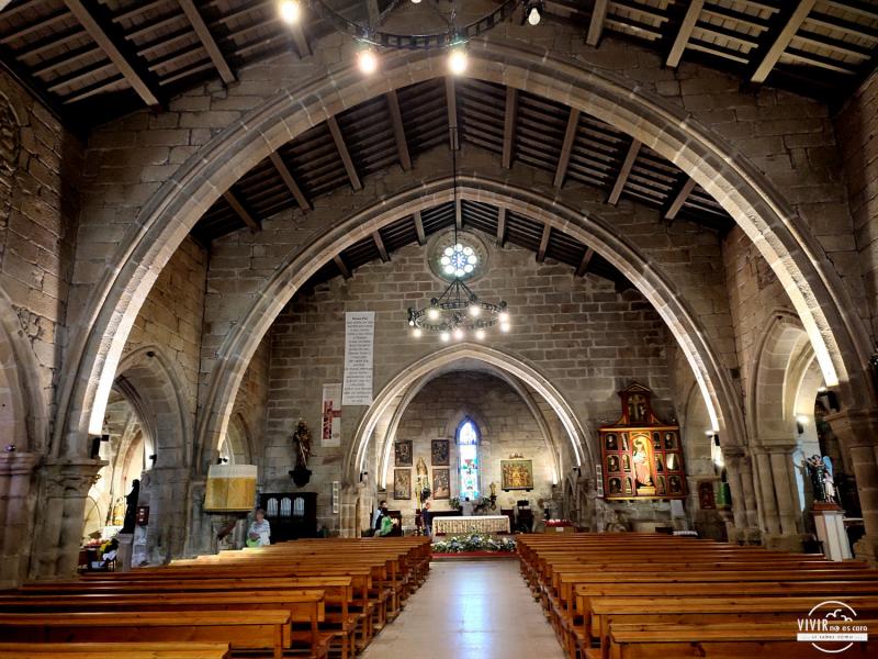 Muros: interior de la Iglesia de San Pedro