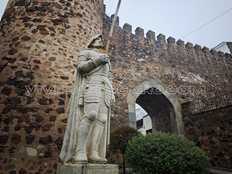 Jerez de los Caballeros: Puerta de Burgos