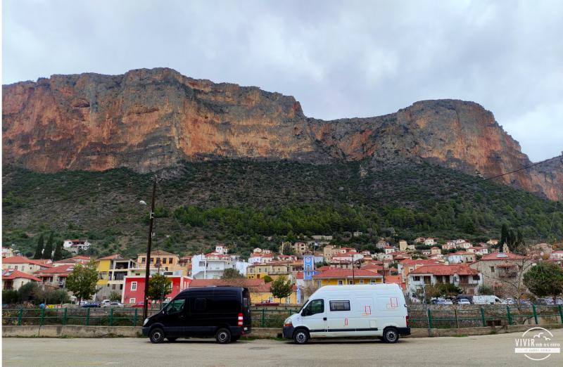 Leonidio: escalar en Grecia en furgoneta camper o autocaravana