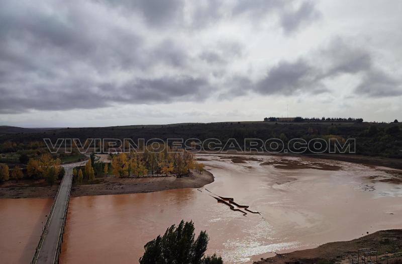 Maderuelo: río y puente viejo