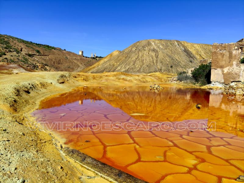Minas de Mazarrón: lago cuarteado