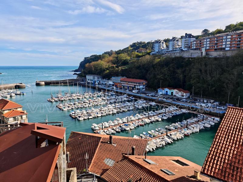 Mutriku: mirador al puerto